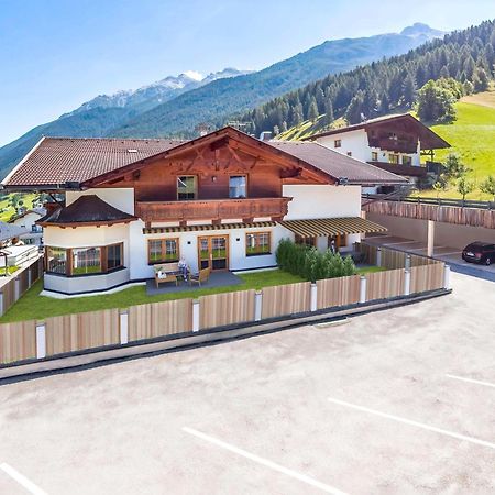 Scenic Apartment In Top Location Neustift im Stubaital Exterior foto